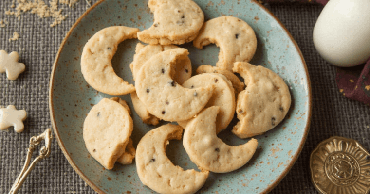 Moon Spell Cookies – A Pagan Ritual Recipe with Meaning